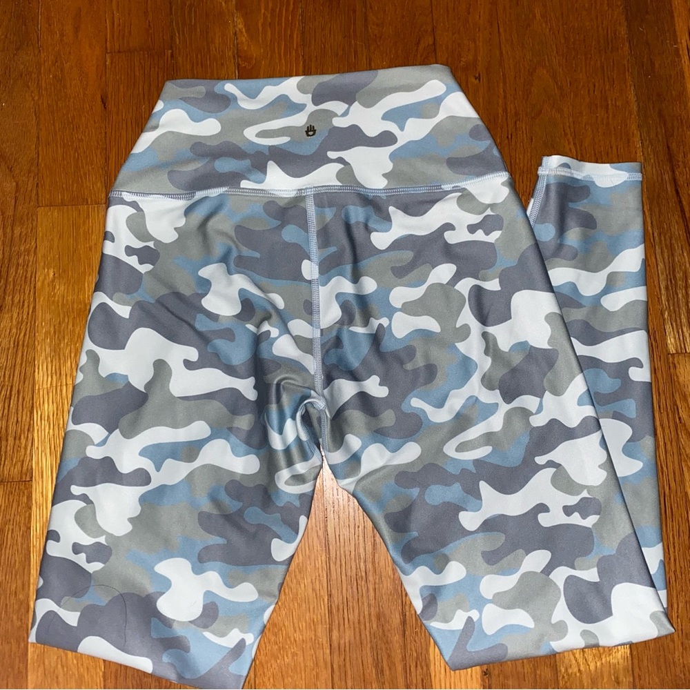 Spiritual Gangster Leggings - Picture 3 of 3